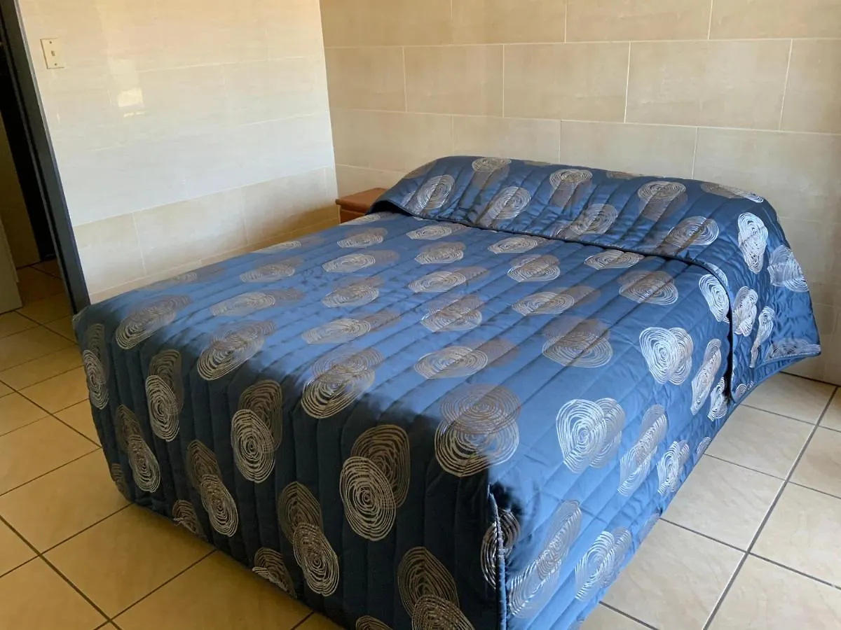 רוקהמפטון Top 1 Motel