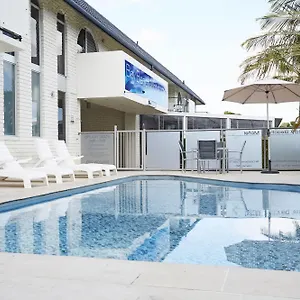bay-beach-motel.hotelsbyronbayaustralia.com/